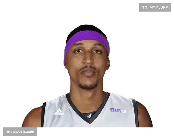 法兰克福前锋卡利穆恩多肩部脱臼，至少缺阵四周